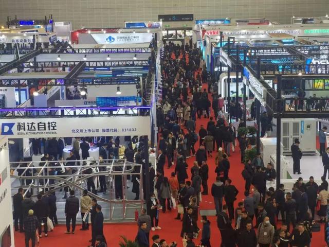 4月,逾10萬人次山西瀟河國(guó)際會(huì)展中心逛展